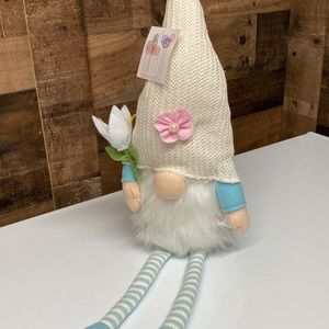 Long legged gnome for spring